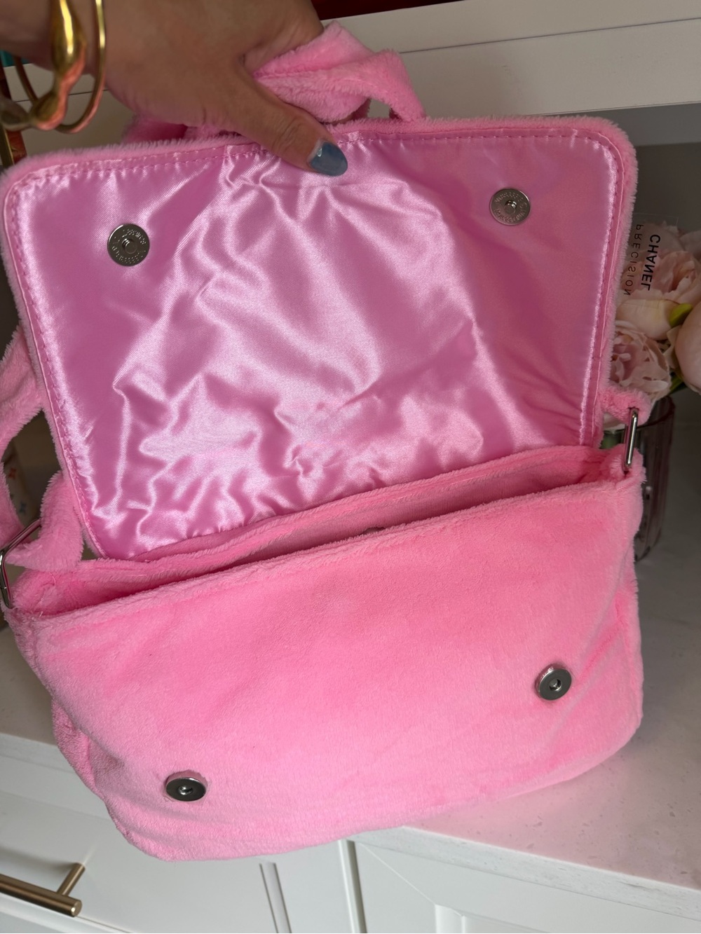 Made for Chanel Precision ~  Pink Plush Shoulder Bag with White CC Logo - Picture 10 of 16
